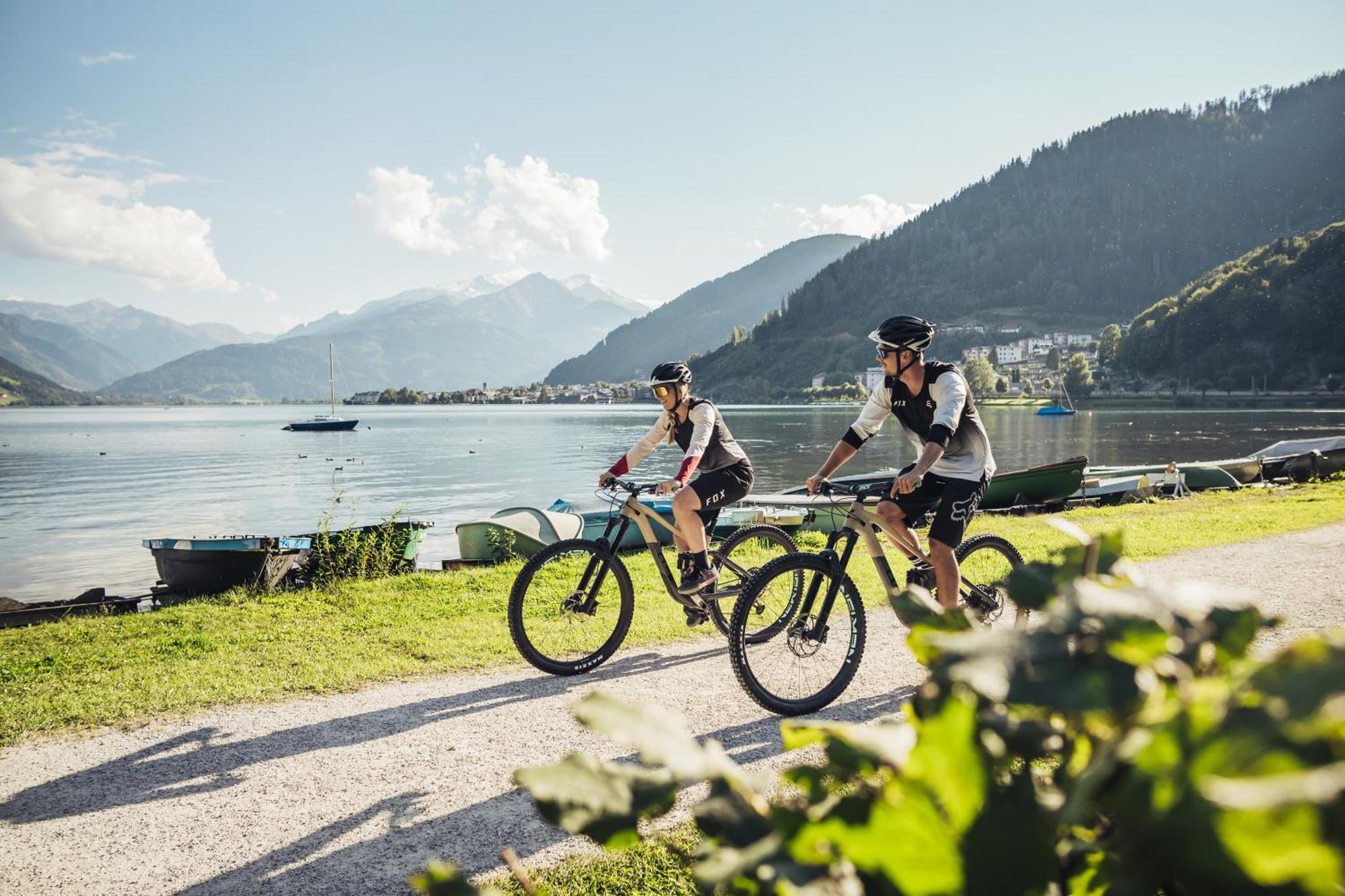 Penthouse Julia Naehe Badesee Mit Infrarotsauna -Zell Am See Kaprun นีเดิร์นซิลล์ ภายนอก รูปภาพ